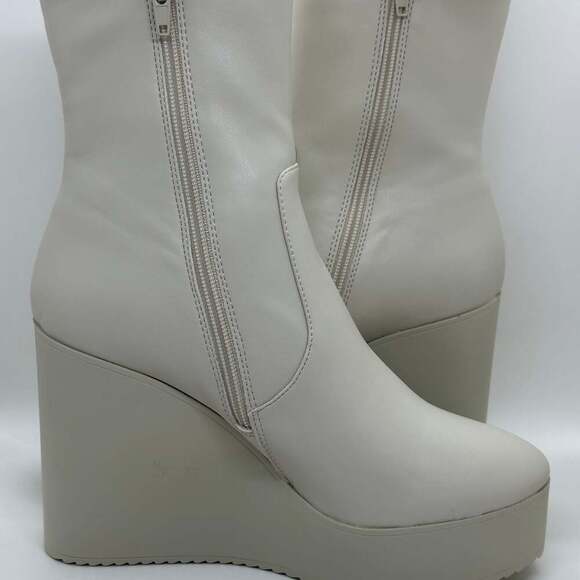 NEW! Steve Madden Witness Wedge Bootie in Bone - Picture 6 of 9